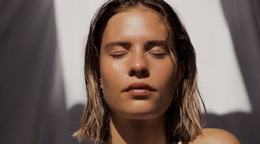 découvrez notre gamme de soins de la peau naturels, formulés avec des ingrédients biologiques pour hydrater, réparer et revitaliser votre peau. offrez-lui le meilleur de la nature !