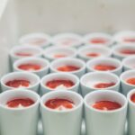 découvrez notre recette de panna cotta, un dessert italien crémeux et délicat qui fond dans la bouche. facile à préparer, il ravira vos papilles avec sa texture lisse et son goût subtilement sucré. ajoutez-y un coulis de fruits frais pour une touche de fraîcheur !