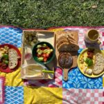 découvrez des recettes de pique-nique savoureuses et faciles à préparer pour rendre vos sorties en plein air inoubliables. des idées de plats frais et gourmands pour régaler vos amis et votre famille !