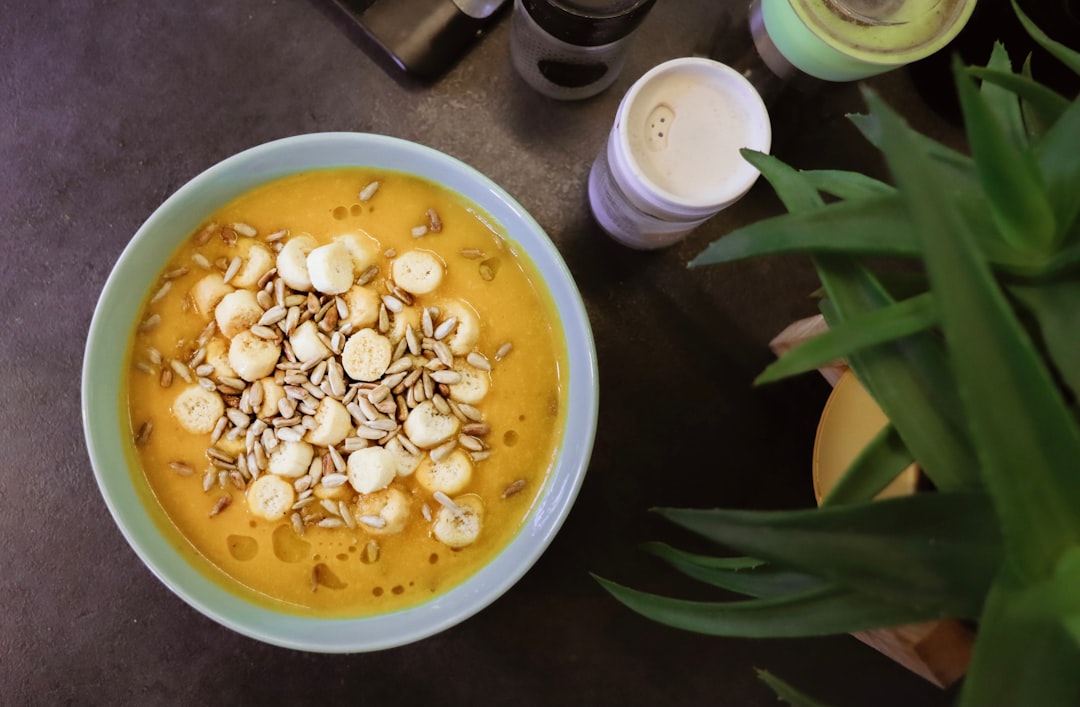 découvrez notre délicieuse recette de soupe de potiron, parfaite pour réchauffer vos soirées d'automne. savoureuse et réconfortante, elle ravira les papilles des petits et grands.