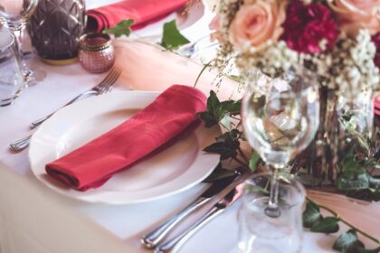 découvrez une expérience inoubliable lors de votre dîner romantique, avec une ambiance chaleureuse, une cuisine raffinée et des moments magiques à deux. réservez dès maintenant pour une soirée pleine de tendresse et de délicatesse.