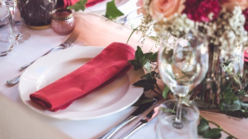 découvrez une expérience inoubliable lors de votre dîner romantique, avec une ambiance chaleureuse, une cuisine raffinée et des moments magiques à deux. réservez dès maintenant pour une soirée pleine de tendresse et de délicatesse.