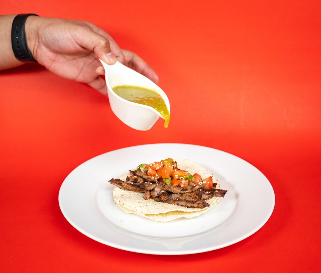 découvrez la magie des sauces, des recettes délicieuses et variées qui rehausseront tous vos plats. que vous cherchiez une sauce classique, épicée ou crémeuse, trouvez l'inspiration pour sublimer vos créations culinaires.