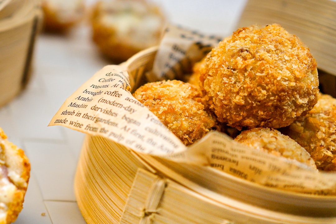 découvrez notre sélection de snacks salés irrésistibles, parfaits pour toute occasion. que vous recherchiez des saveurs intenses ou des en-cas croustillants, trouvez ici votre bonheur gourmand.