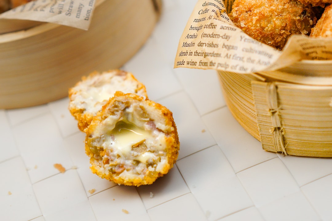 découvrez nos en-cas savoureux, parfaits pour satisfaire vos envies de grignotage tout au long de la journée. que vous soyez amateur de saveurs salées, épicées ou réconfortantes, nos recettes vous promettent des moments de gourmandise inoubliables.