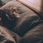 découvrez l'importance du sommeil pour votre santé et votre bien-être. apprenez des conseils pratiques pour améliorer la qualité de votre sommeil et bénéficier d'un repos réparateur chaque nuit.