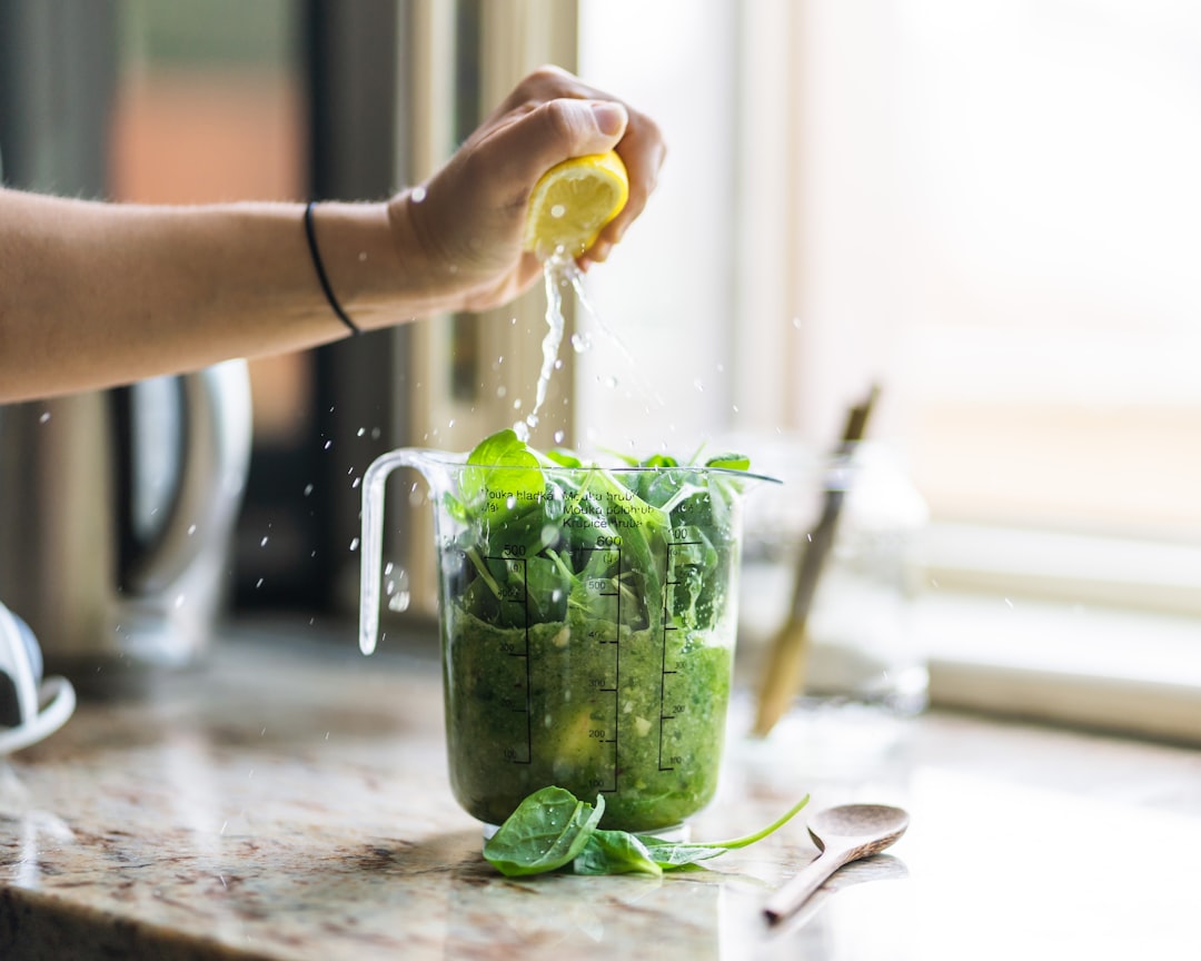 découvrez nos délicieuses recettes de smoothies, riches en saveurs et en nutriments ! parfaites pour un petit déjeuner équilibré ou une collation énergisante, nos smoothies variés sauront ravir vos papilles tout en vous offrant un boost de vitamines.