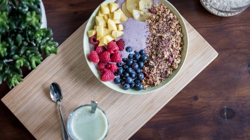 découvrez les superfoods, ces aliments bénéfiques pour la santé, riches en nutriments et antioxydants. améliorez votre bien-être et boostez votre énergie avec des recettes délicieuses et des conseils pratiques pour intégrer ces super-aliments dans votre alimentation quotidienne.