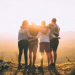 découvrez la beauté de la cohésion et de l'unité avec 'togetherness'. plongez dans un voyage émotionnel qui célèbre les liens humains, l'amitié et les moments partagés. rejoignez-nous pour explorer comment la solidarité peut enrichir nos vies.