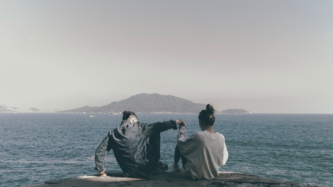 découvrez l'importance de la convivialité et de l'harmonie dans nos vies. explorez des idées inspirantes pour renforcer les liens, favoriser la solidarité et célébrer les moments de partage avec vos proches.