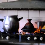 découvrez des recettes traditionnelles authentiques qui raviront vos papilles. explorez notre sélection de plats typiques, préparés avec des ingrédients frais et des méthodes ancestrales. faites voyager vos sens à travers des saveurs intemporelles et des souvenirs culinaires.
